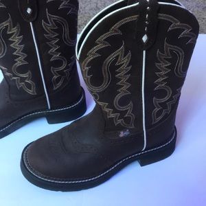 Women’s cowboy boots
